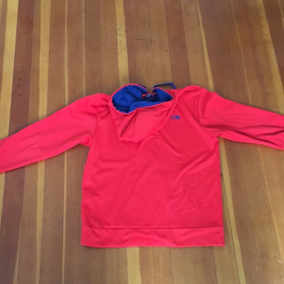 North Face Men’s Pullover Sweatshirt - Picture 5 of 5